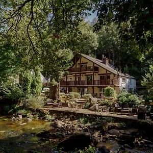 Logis De Pont Calleck Inguiniel