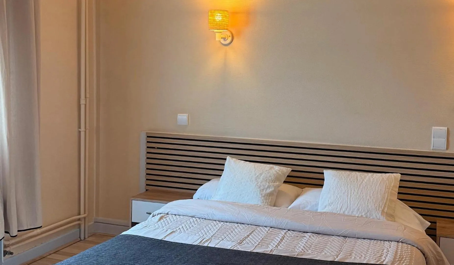 **  Le Relais De La Route Bleue Otel Saint-Loup  Fransa